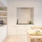 Seaside Serenity Cozy 2-br Escape *