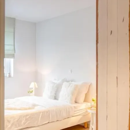 Seaside Serenity Cozy 2-br Escape *