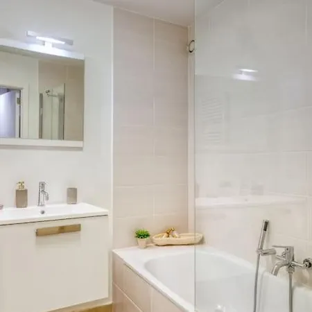 Appartement Seaside Serenity Cozy 2-br Escape *